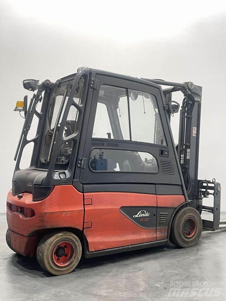 Linde E30L-01-387 バッテリーフォークリフト