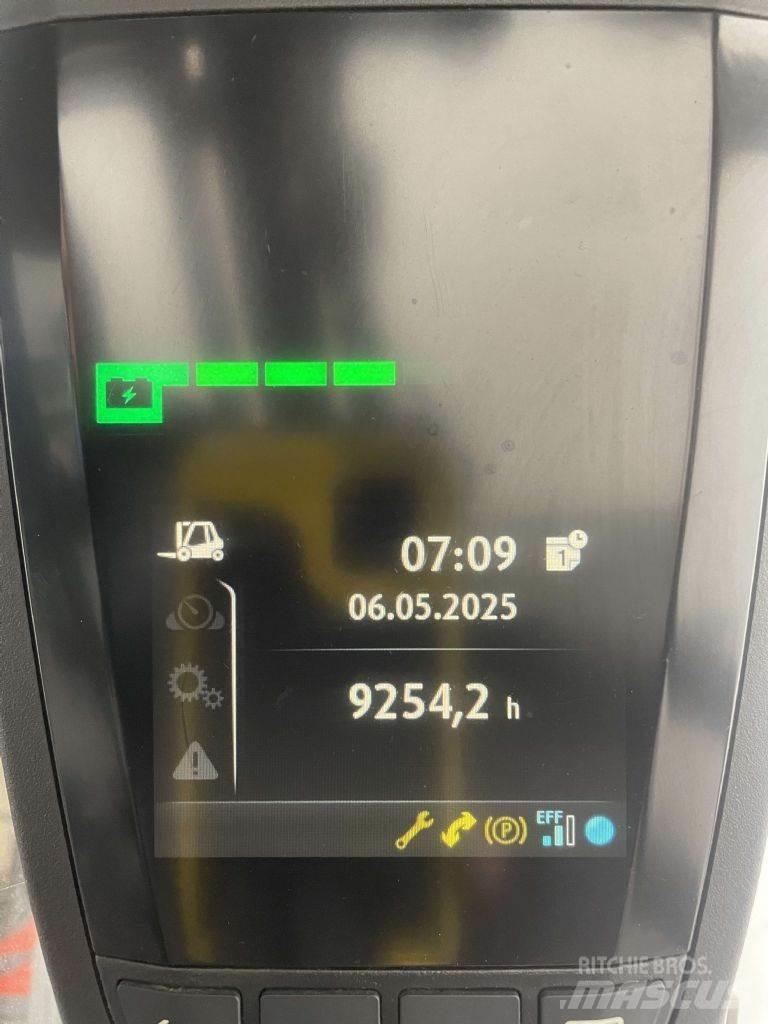 Linde E30L-01-387 バッテリーフォークリフト