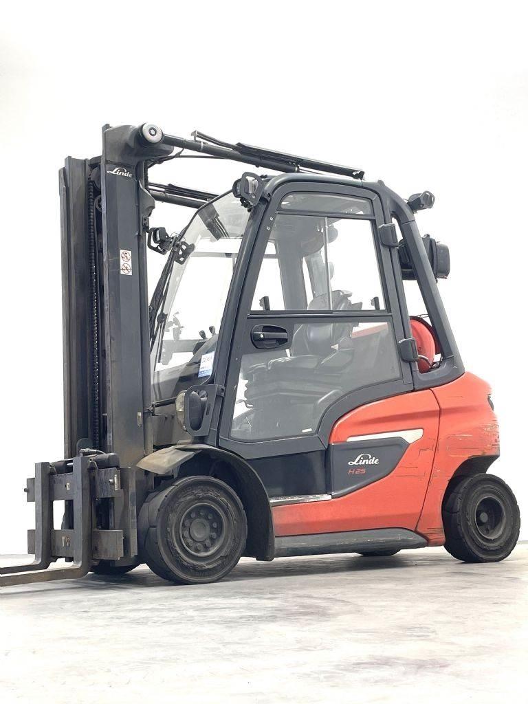Linde H25T-01-1202 LPGフォークリフト