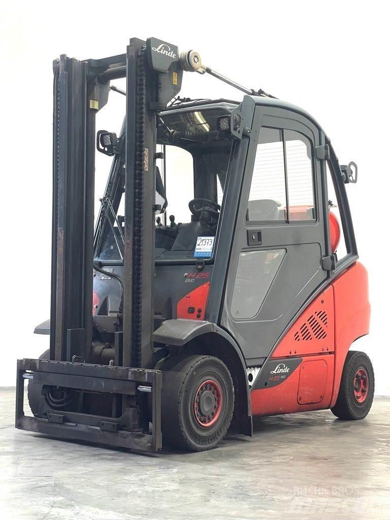 Linde H25T-392-EVO LPGフォークリフト