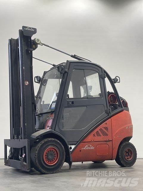 Linde H30T-01 393 LPGフォークリフト
