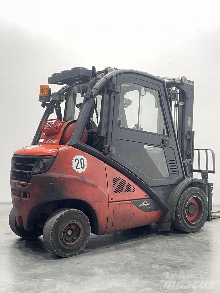 Linde H30T-02-393 LPGフォークリフト