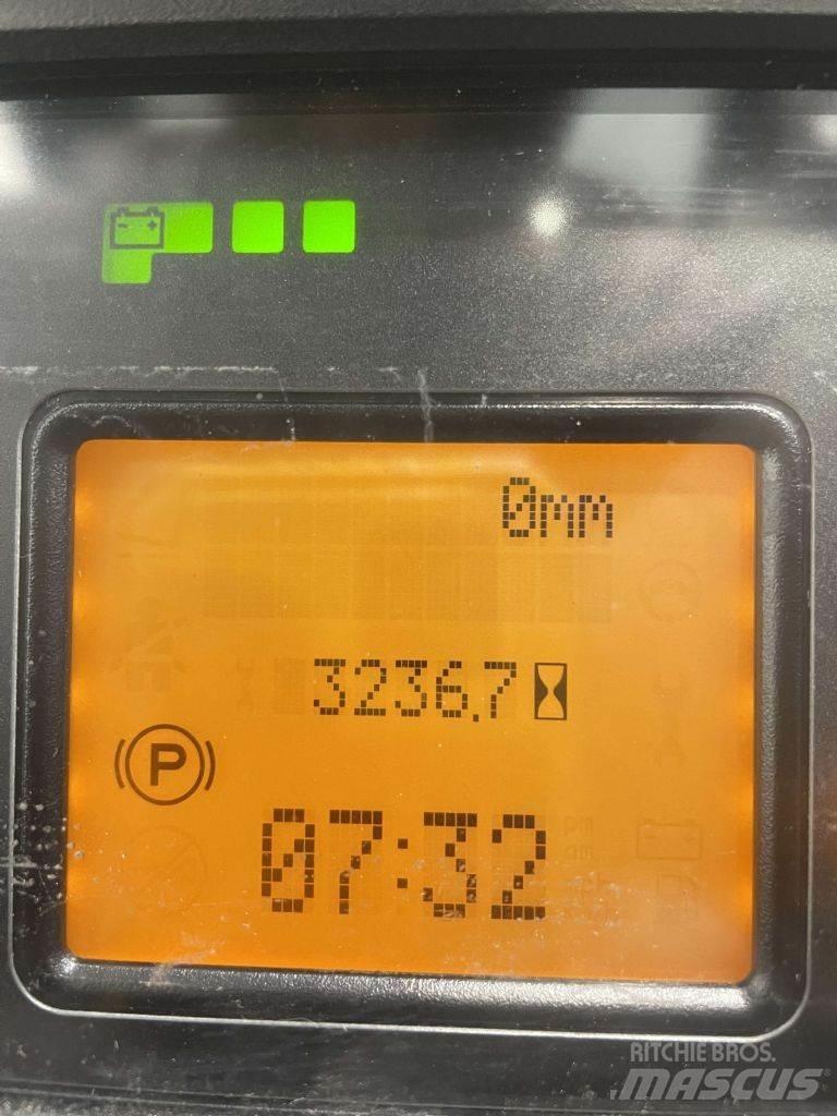 Linde R16-01-1120 リーチフォークリフト