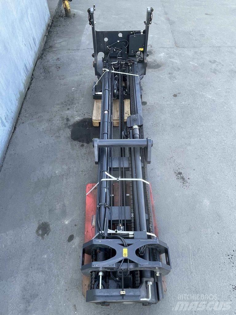 Linde R16HD-01-1120 リーチフォークリフト