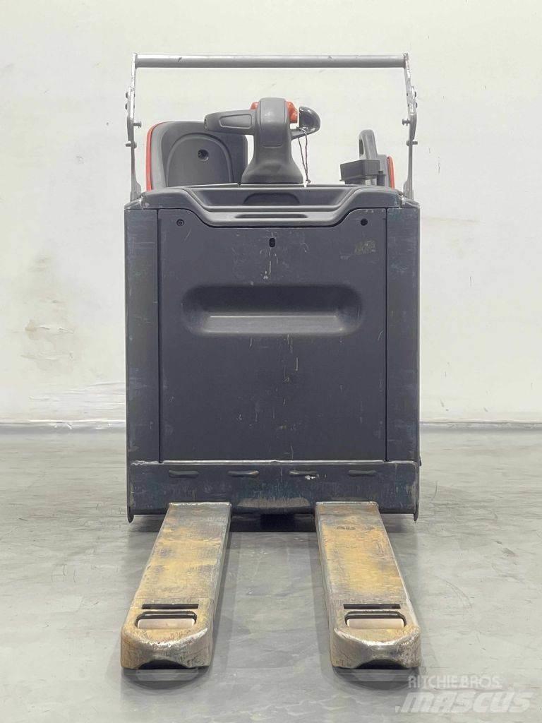 Linde T25SP-131 ローリフト