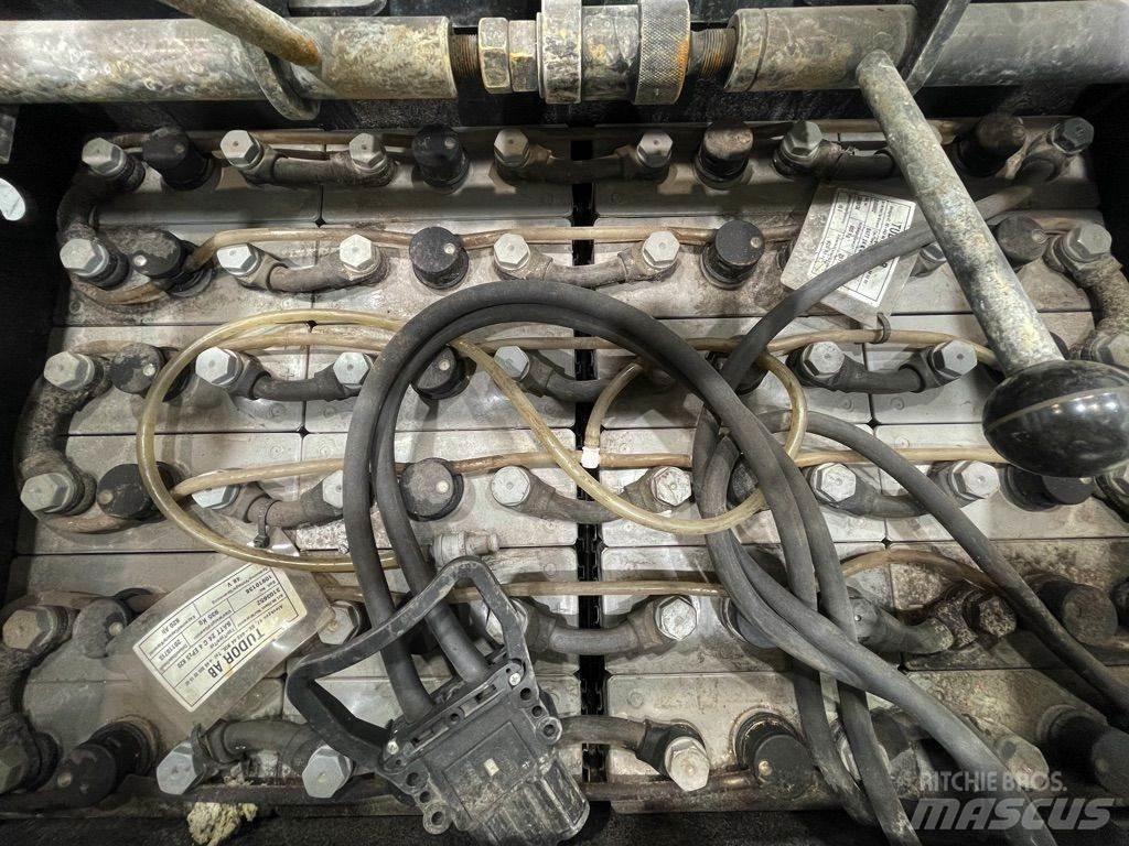 Linde V12-015 高型オーダーピッカー