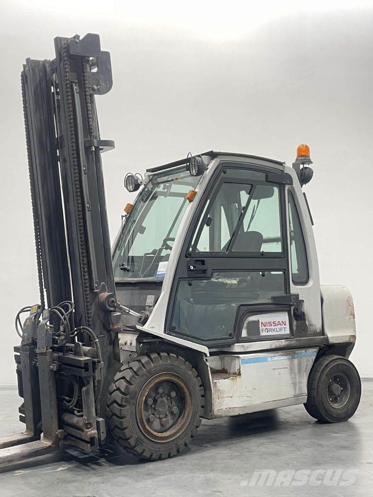 Nissan YG1D2A300 ディーゼル・軽油