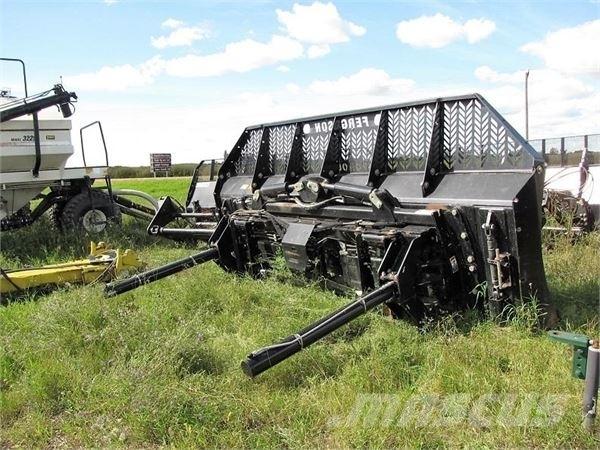 Grouser 770HD スノーブレードとプラウ