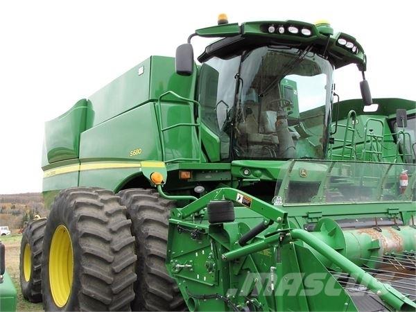 John Deere S680 コンバイン