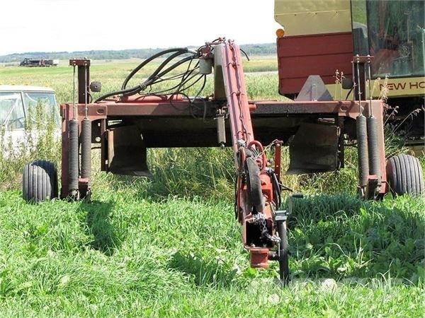New Holland 1475 モアーコンディショナー