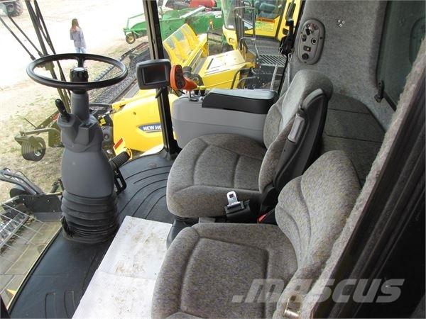 New Holland CX860 コンバイン