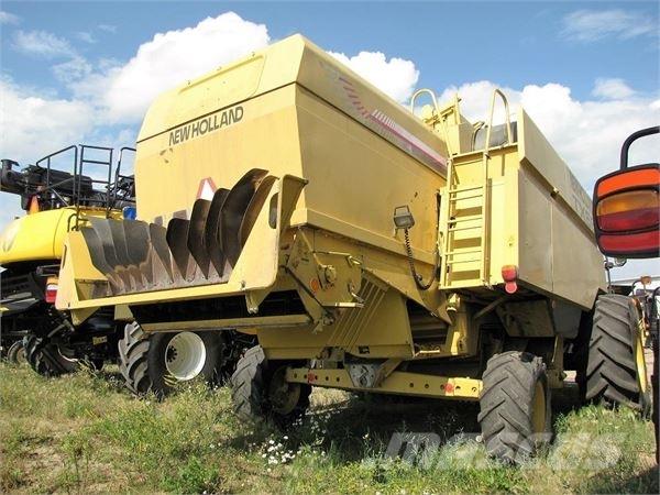New Holland TX66 コンバイン