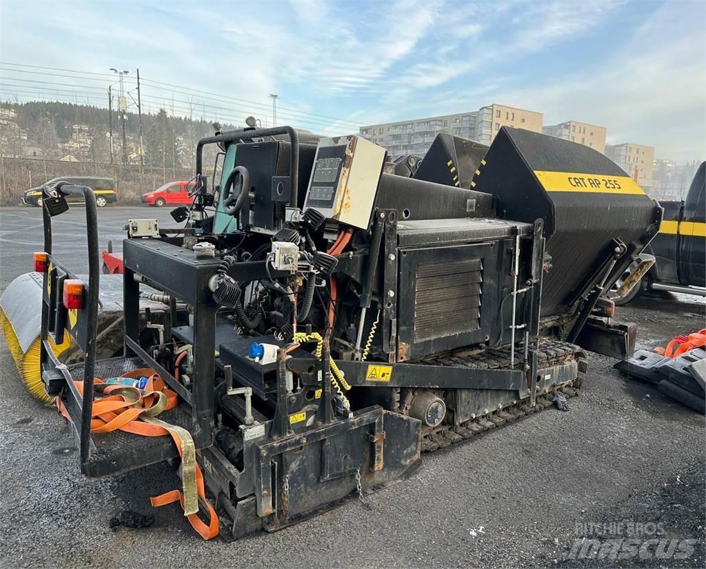 CAT AP255 Paver アスファルトフィニッシャ