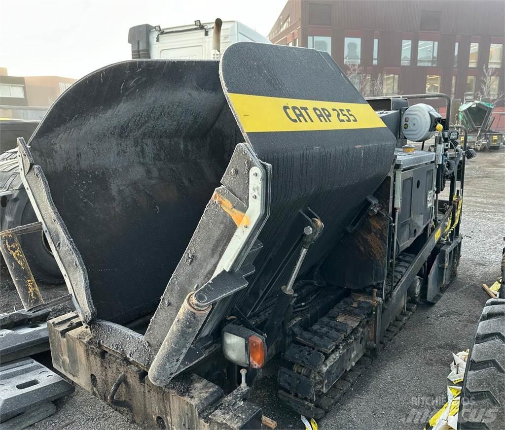 CAT AP255 Paver アスファルトフィニッシャ
