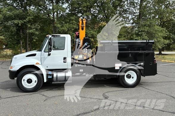 Effer 135/3S 木材積込用クレーン