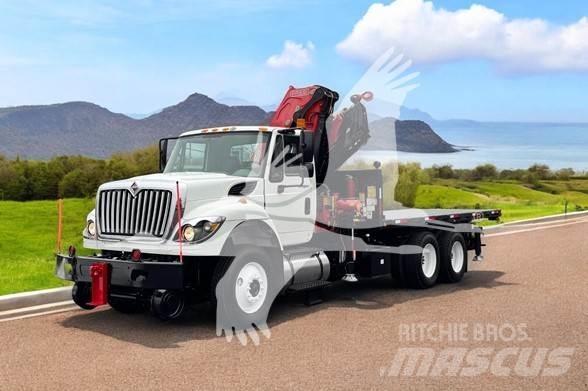 Fassi F335A 木材積込用クレーン