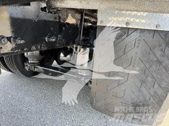Hiab 225E-6 木材積込用クレーン