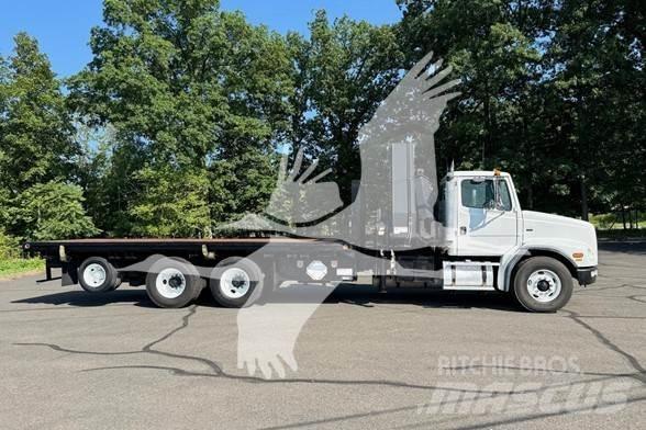 Hiab 300-6 木材積込用クレーン
