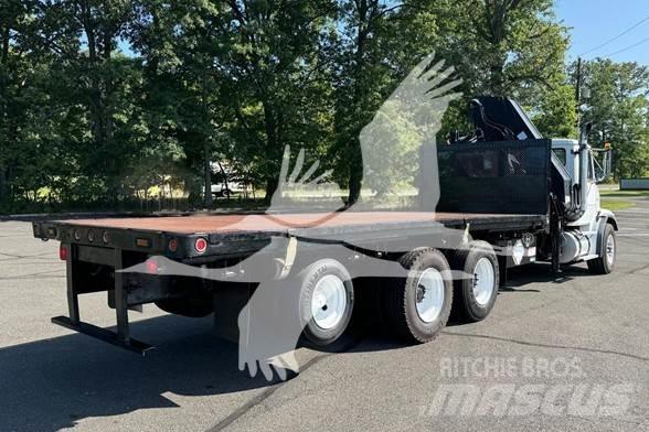 Hiab 300-6 木材積込用クレーン