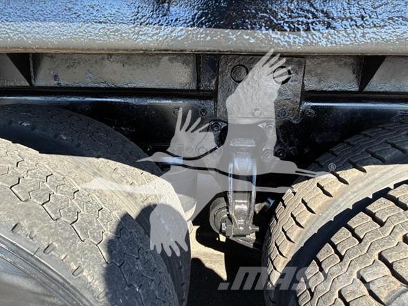 Hiab 300-6 木材積込用クレーン