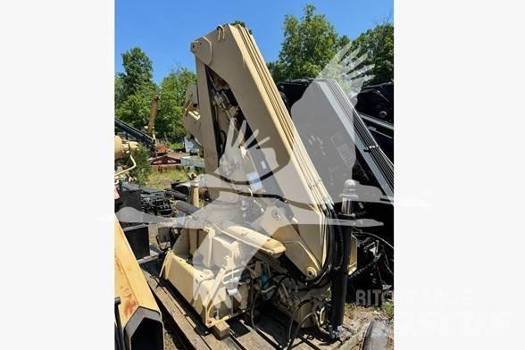 Hiab 8108-2 木材積込用クレーン