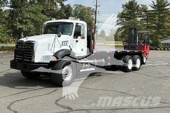 Moffett M55 トラック積載用フォークリフト
