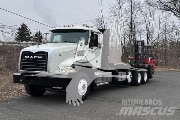Moffett M8 55.4 トラック積載用フォークリフト