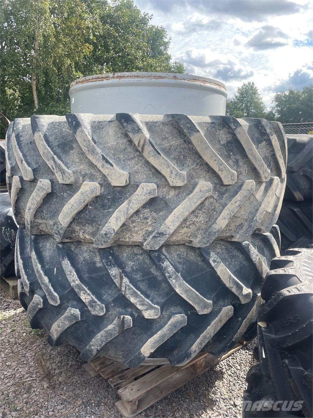  650/65X38 DUBBELMONTAGE タイヤ、ホイル、リム