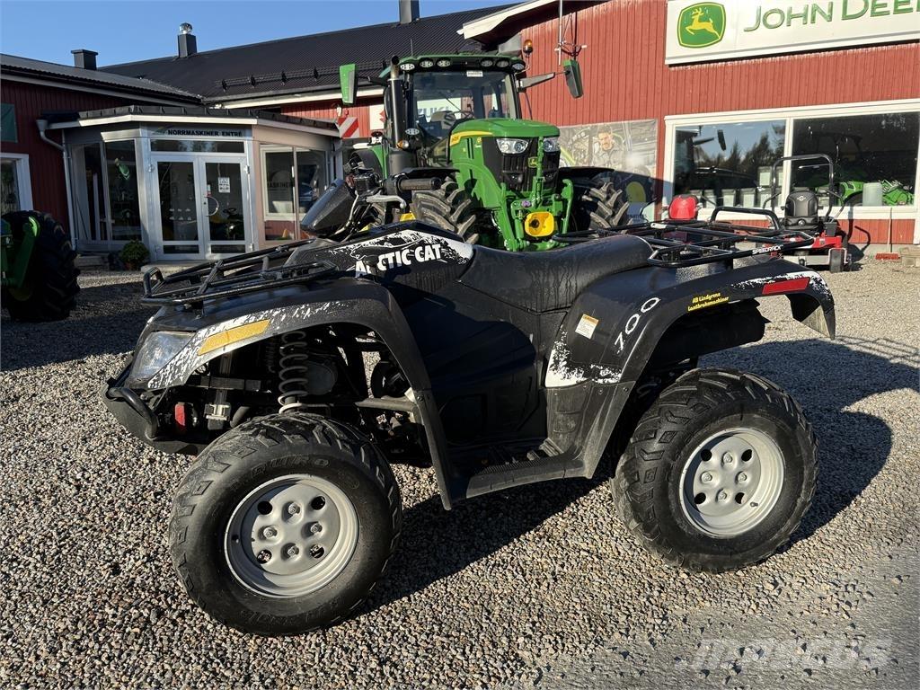 Arctic Cat 700H1 SERVO バギー