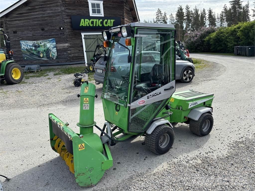 Egholm 2100 med Redskap ユーティリティー機械