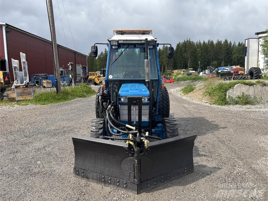 Ford 1920 4WD トラクター
