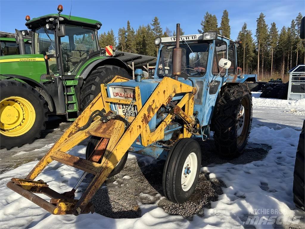 Ford 5000 med lastare トラクター