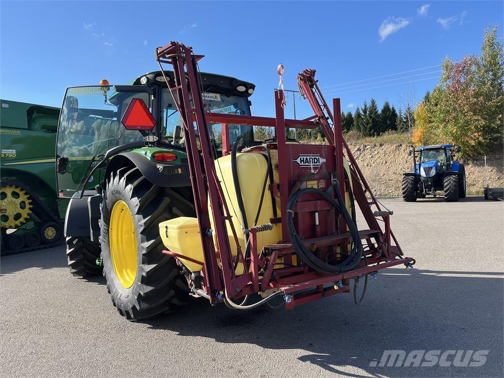 Hardi TLY 1000 牽引型スプレイヤー