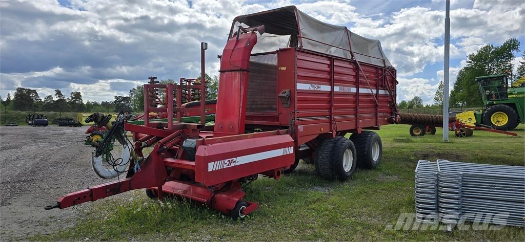 JF 3500 HACKVAGN セルフローディングトレーラー
