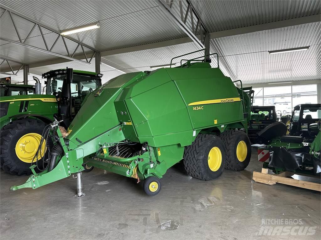 John Deere 1434 ラウンドベーラー