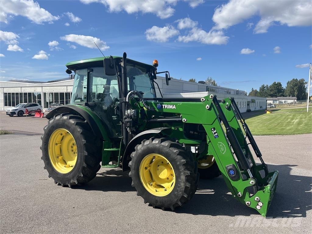 John Deere 5620 トラクター