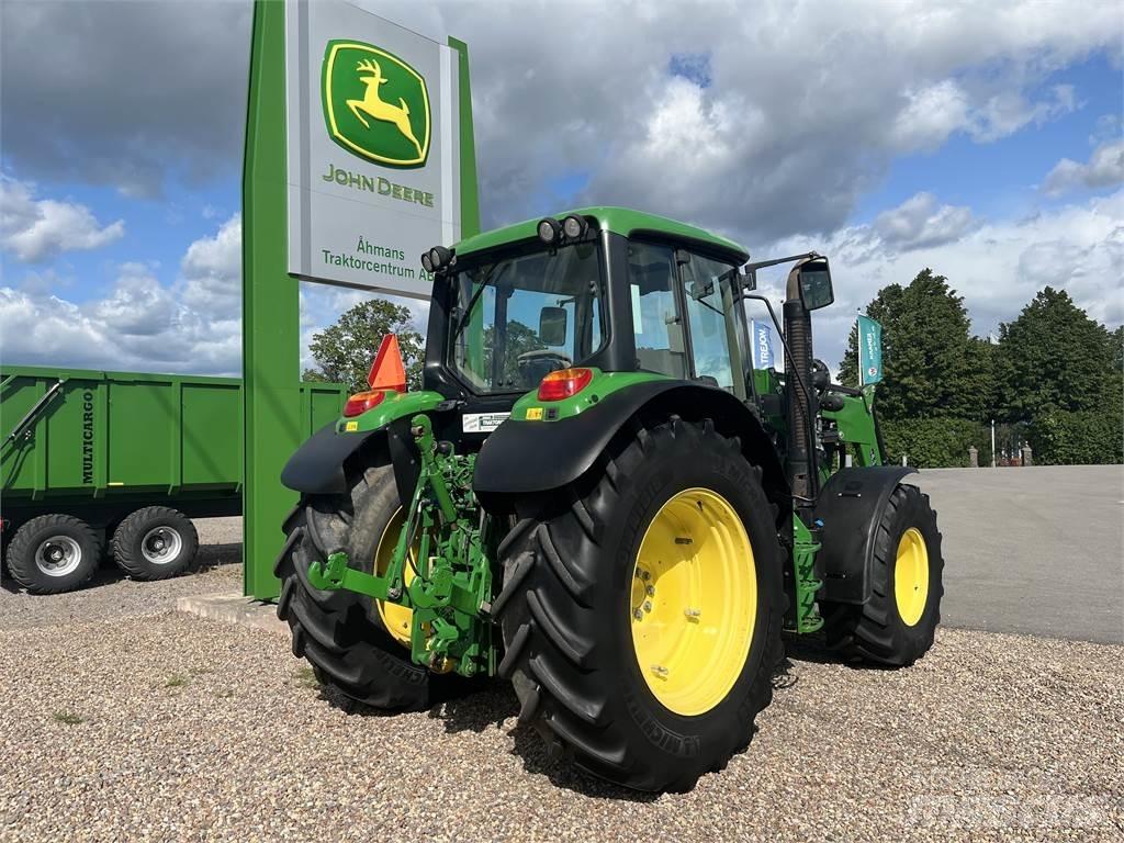 John Deere 6125M トラクター