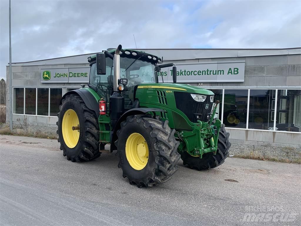 John Deere 6215R トラクター