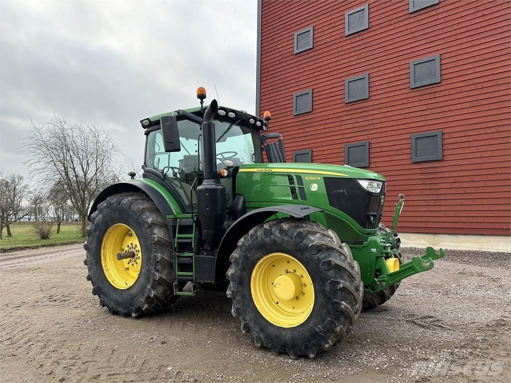 John Deere 6250R トラクター