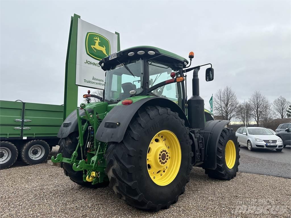 John Deere 7310R トラクター