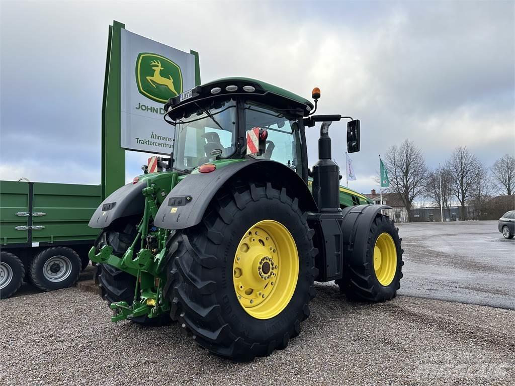 John Deere 8370R トラクター