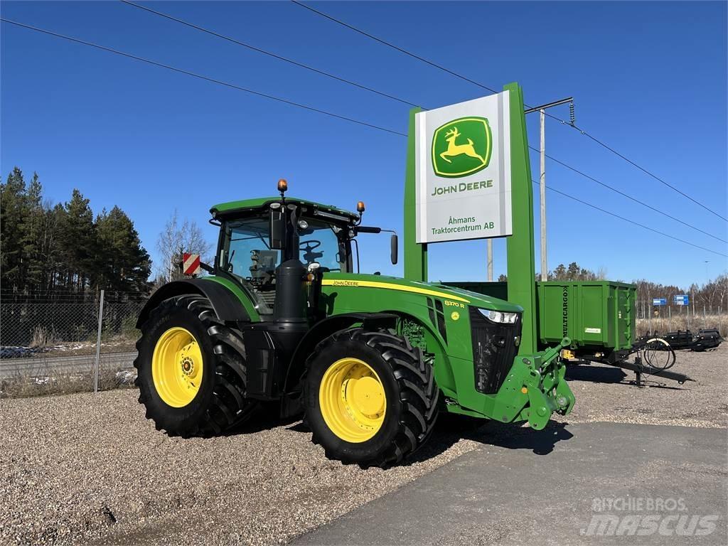 John Deere 8370R トラクター