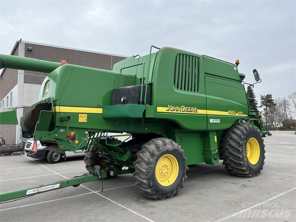 John Deere 9560i WTS コンバイン