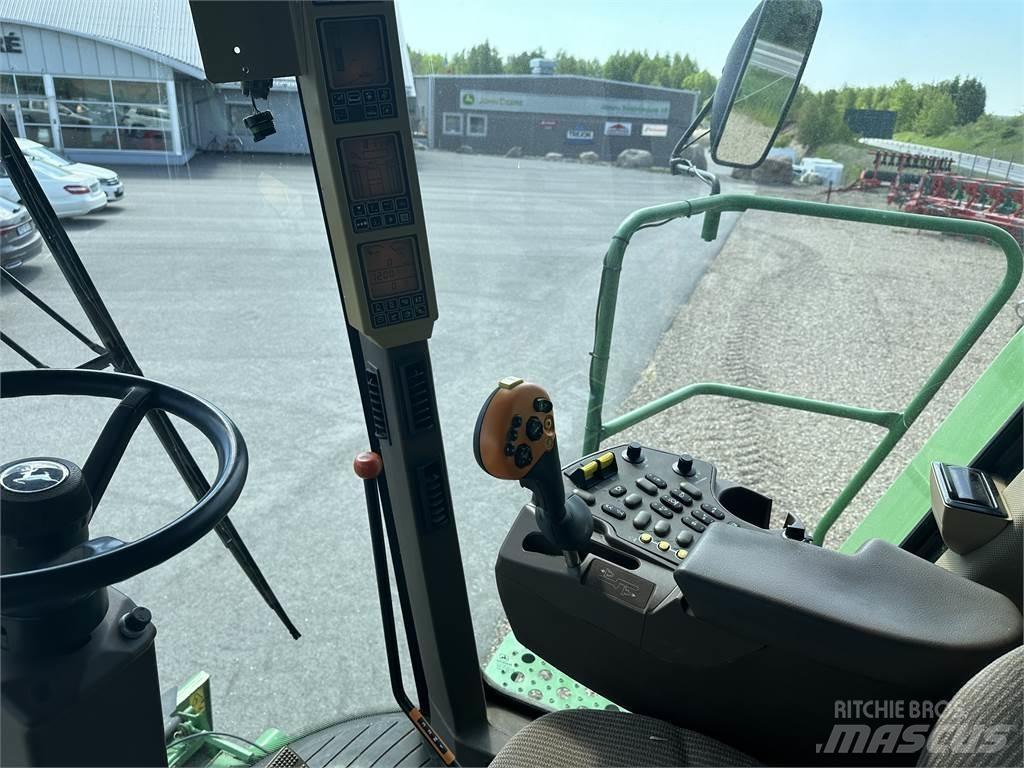John Deere 9660 WTS コンバイン