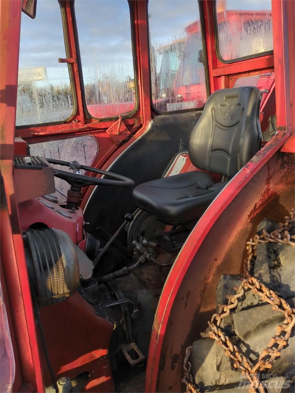 Massey Ferguson 135 トラクター