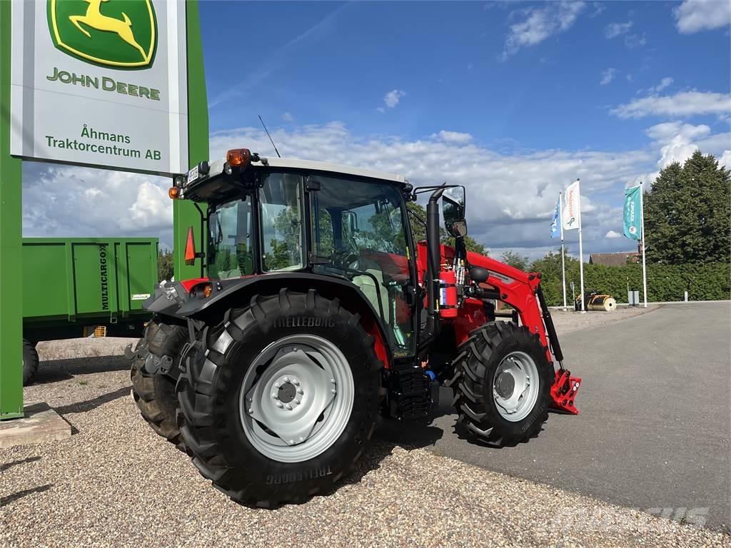 Massey Ferguson 4708M トラクター