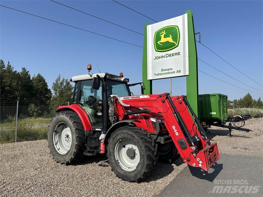 Massey Ferguson 5712 トラクター