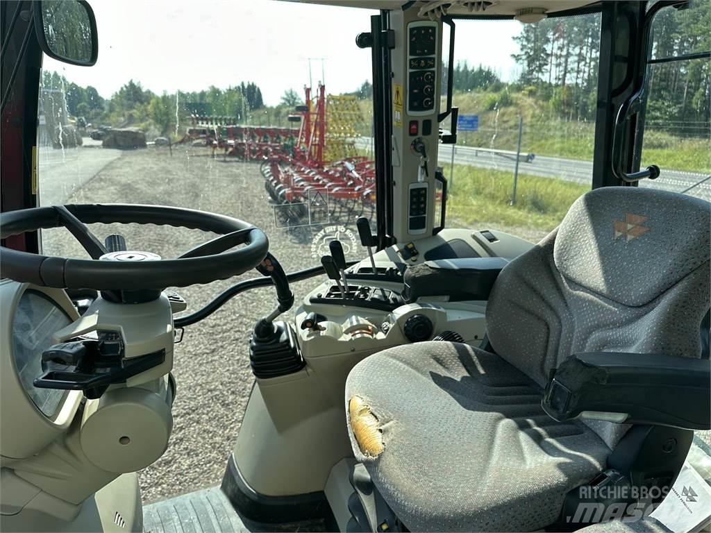 Massey Ferguson 5712 トラクター