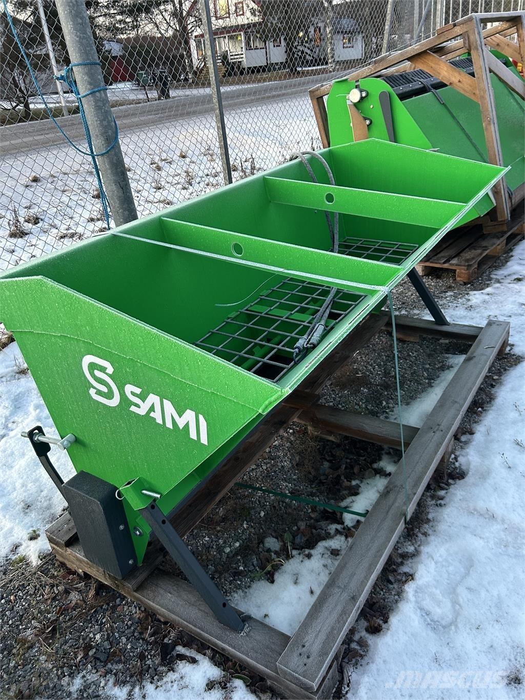 Sami SL-2000 SMS/3-P 砂と塩撒き専用車