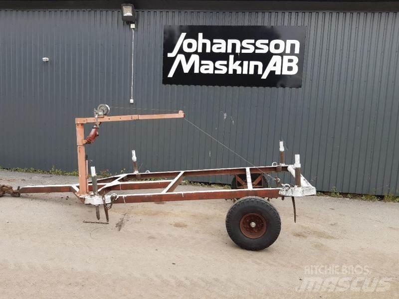  Skogvagn med vinch 林業トレーラー
